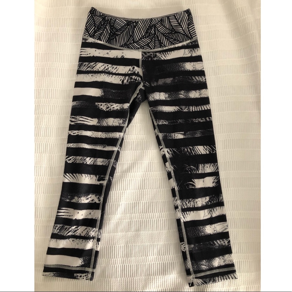Lululemon Cropped Gym Leggings